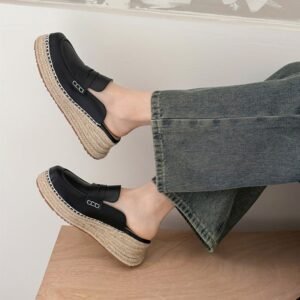 CHIKO Hadleigh Round Toe Flatforms Clogs/Mules Shoes
