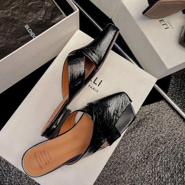 CHIKO Celia Open Toe Block Heels Flats Sandals - Image 2