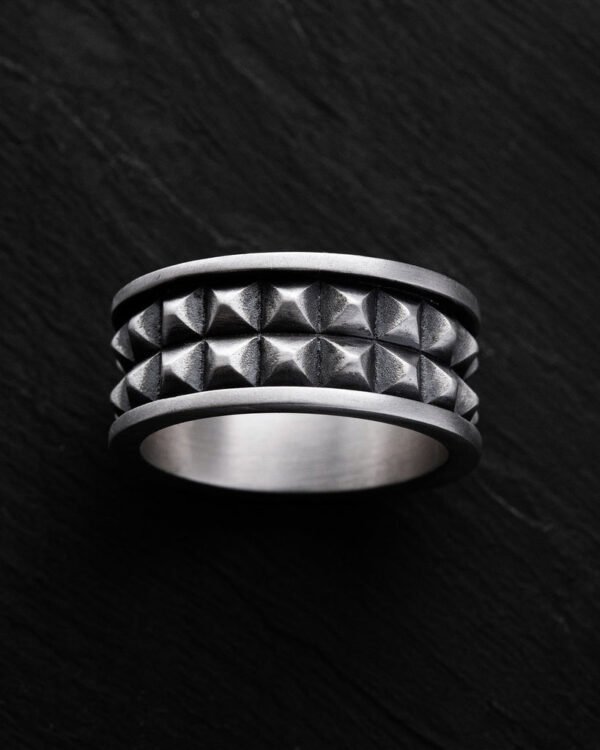 Silver ring STRUCHTUR