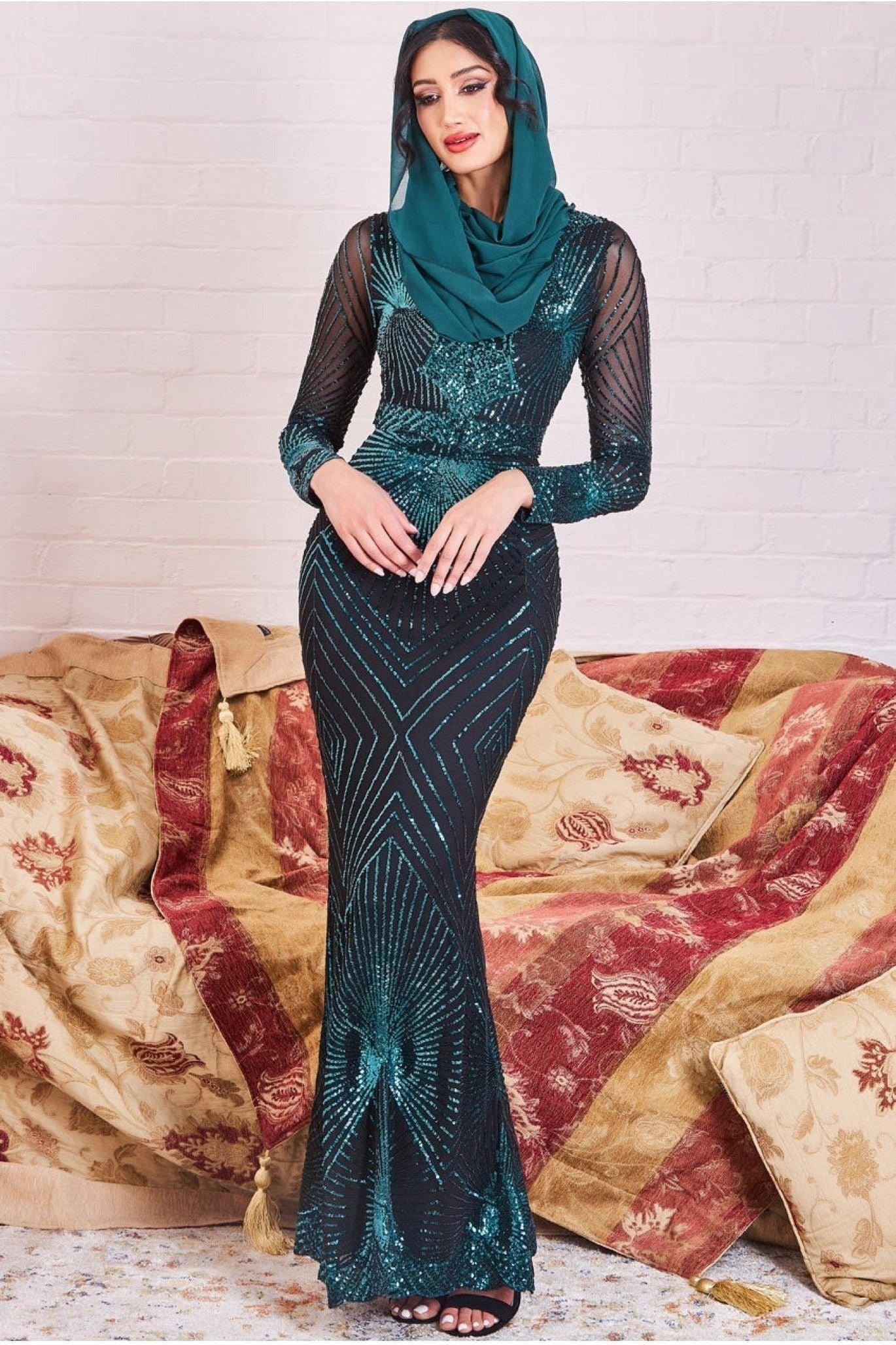 Goddiva Modesty Starburst Sequin Maxi Dress – Emerald