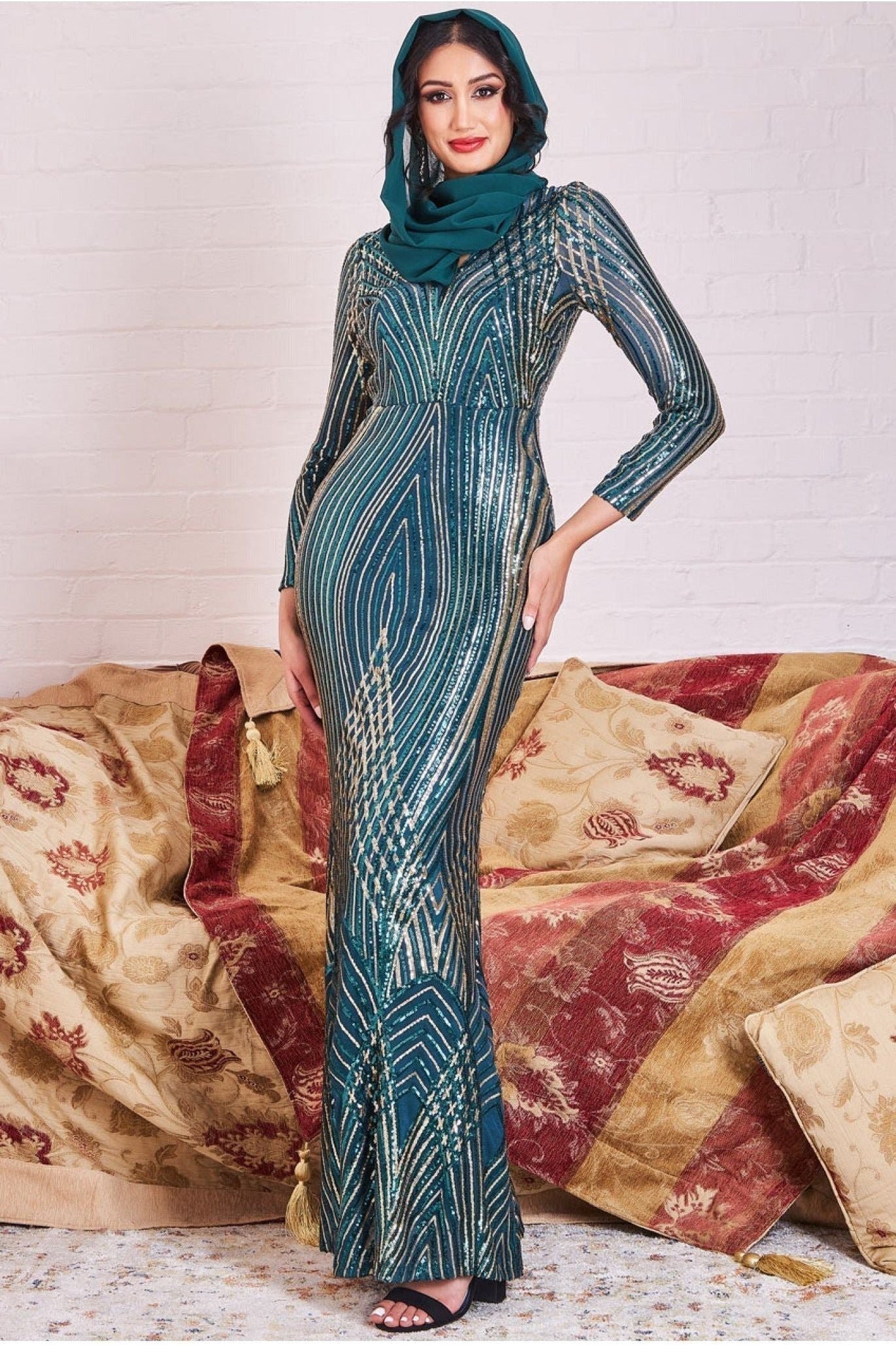 Goddiva Modesty Two Toned Sequin Maxi – Emerald Green